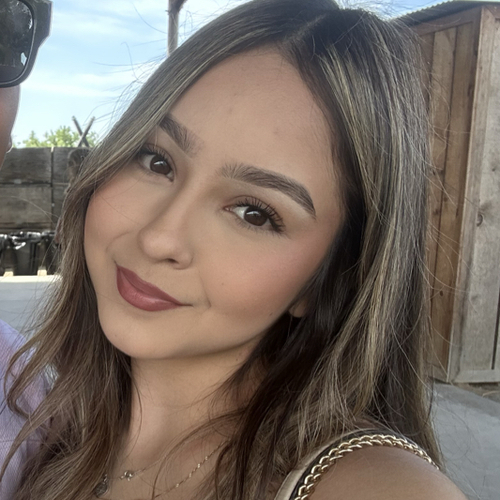 Andrea S - Fresno State Babysitter