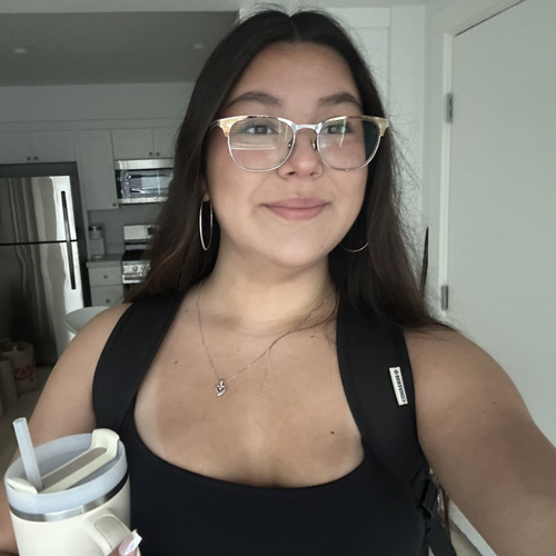 Isabella R - CSULB Babysitter