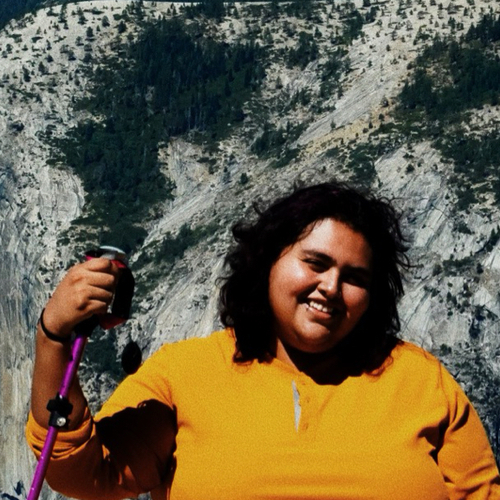 Iliana F – CSUN Student Seeking Nanny Jobs