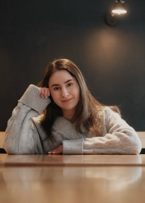 Mariana B - Stonehill Babysitter