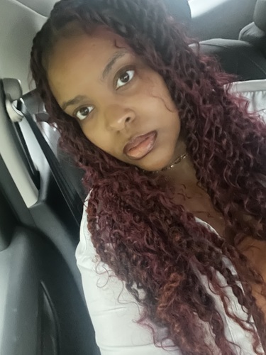 Tamaryce R - AIU Online Babysitter