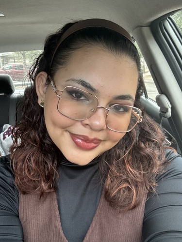 Alyce R - UTSA Babysitter