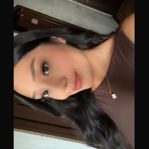 Yarah L - Carrington College-Phoenix Babysitter