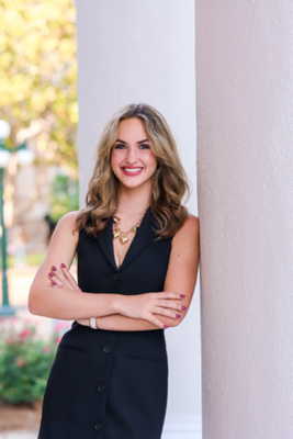 Suzette R - Ole Miss Babysitter