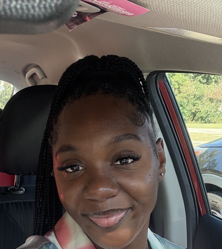 Damiuna (Ziggy) D - UAB Babysitter