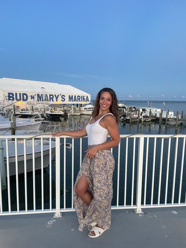 Rylee E - UF Babysitter