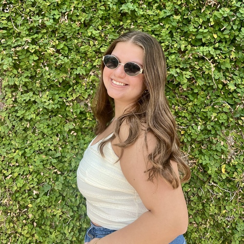 Melanie V - UT-Austin Babysitter