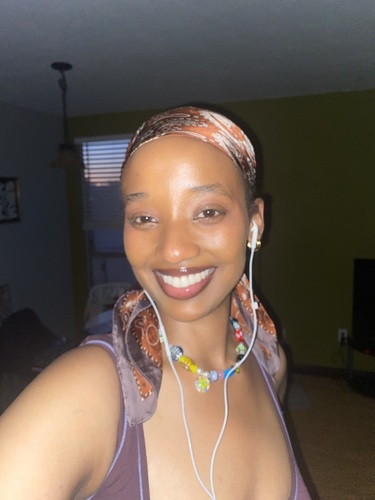 Joelle R - IVC Babysitter