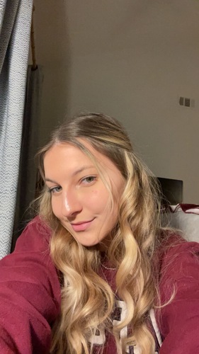 Larissa W - Long Beach City College  Babysitter