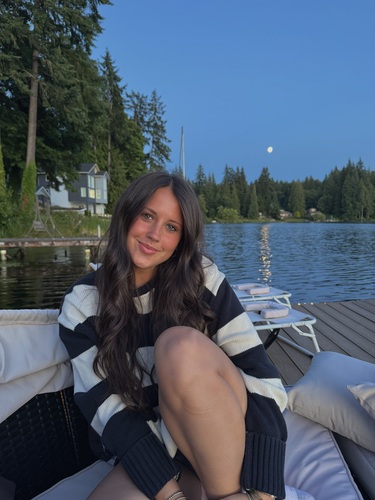 Annabelle W - UTC Babysitter