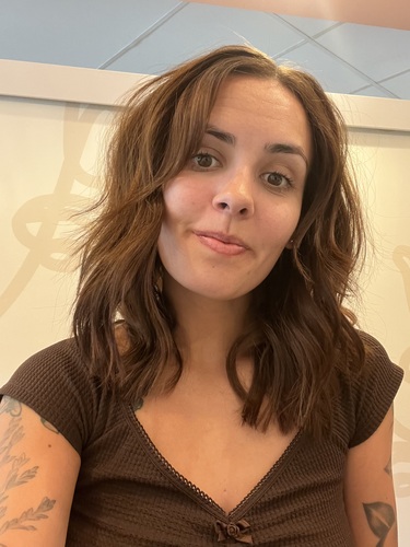 Madison B - Aveda Institute-Denver Babysitter