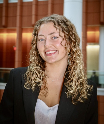 Lilli W - Umich Babysitter