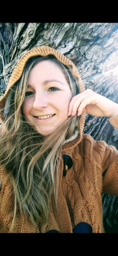 Nikita R - Hocking Babysitter