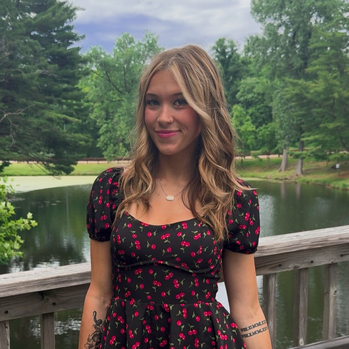 Danielle S - Lewis & Clark Community College Babysitter