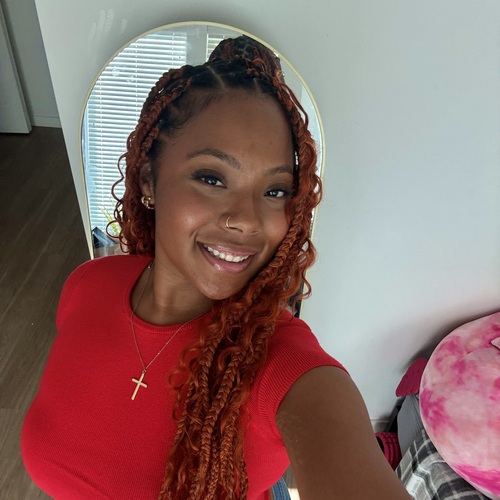 Makiah R - Pierce College (WA) Babysitter