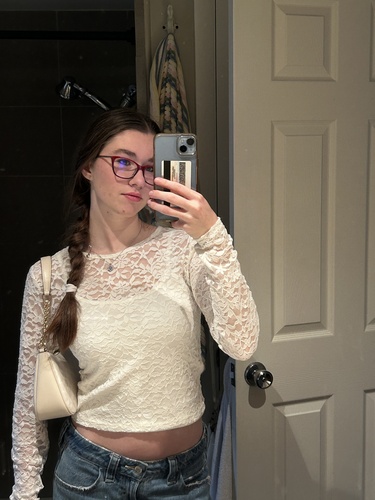 Sofiya K - HCC Babysitter