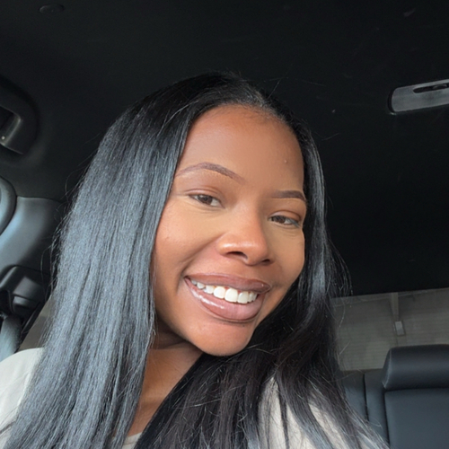 Victorie R - UAB Babysitter