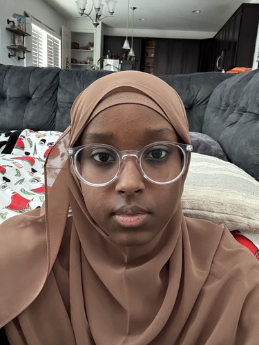 Maryam A - Community College of Aurora  Babysitter