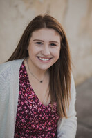 Holly G – University of Arkansas Student Seeking Babysitting Jobs