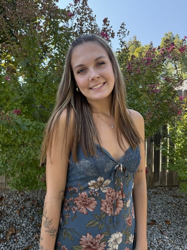 Nicole F - Shasta Babysitter