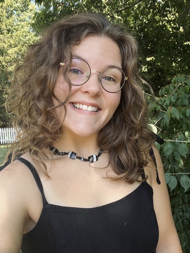 Deja M - Johnson & Wales University-Denver Babysitter