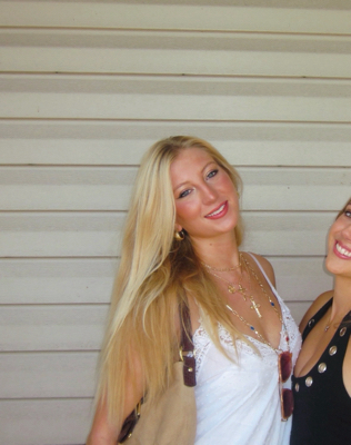 Joelle D - LSU Babysitter