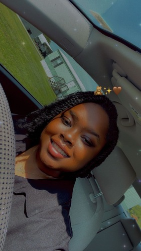 Zaniya C - Craven Community College  Babysitter