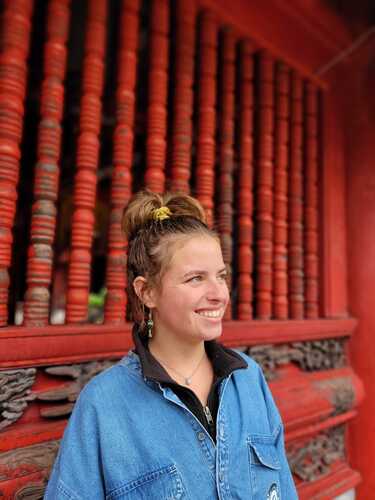 Bee B - NAU Babysitter