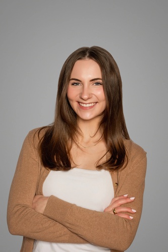 Kathryn T - Xavier Babysitter