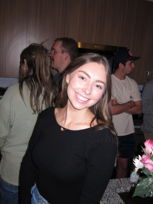 Ashleigh N - Belmont Babysitter