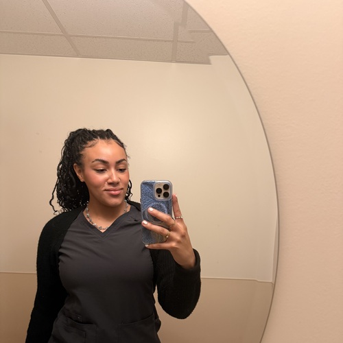 Saige E - Niagara Babysitter
