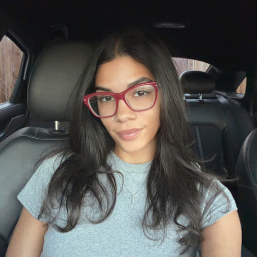 Alyiah W - University of Phoenix-Massachusetts Babysitter