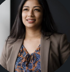 Pooja D - Undefined Babysitter