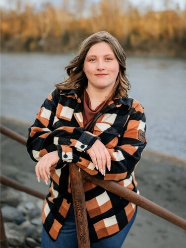 Lydia F - U of Alaska- Anchorage Kenai Peninsula College Babysitter