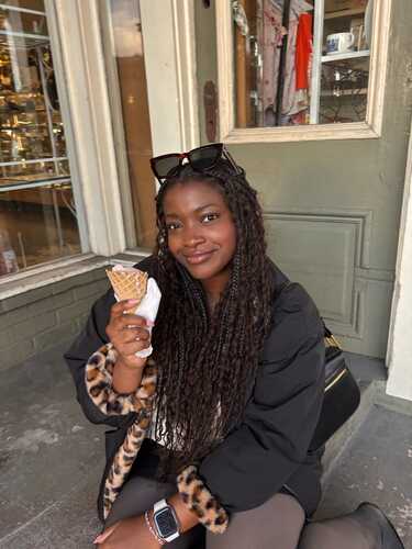 Lauren B - Spring Hill Babysitter