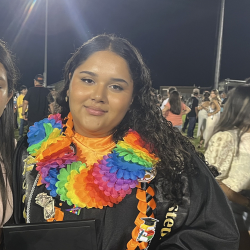 Stephanie P - Fresno City College  Babysitter
