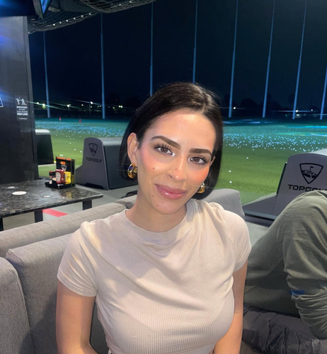 Evelyn D - Mt San Antonio College  Babysitter