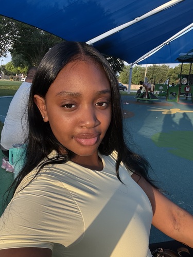 Mia C - Lamar Babysitter