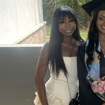 Shay D - Aveda Institute-Baton Rouge Babysitter