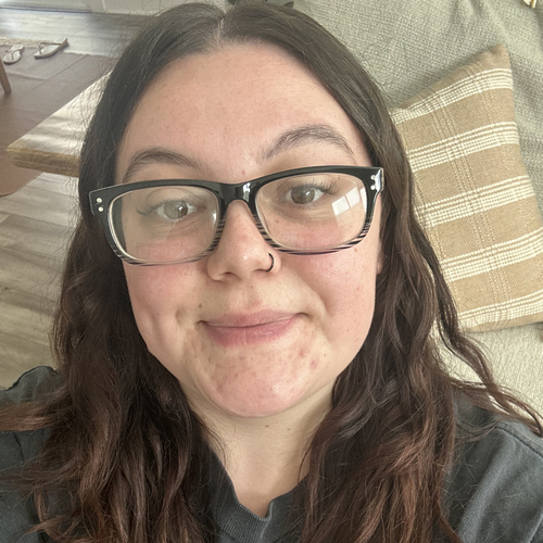 Yesenia B - Southwestern College Babysitter