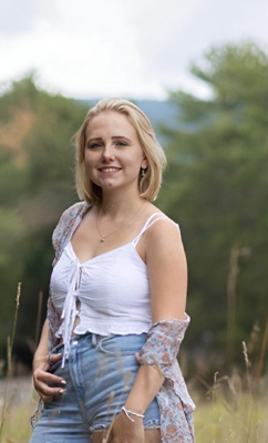 Kaylin M - Belmont Babysitter