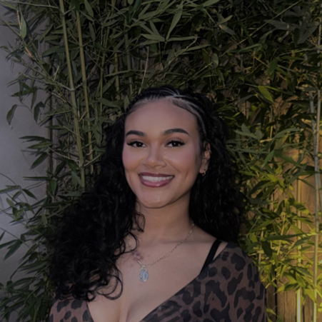 Alexandra A - Nassau Community College  Babysitter