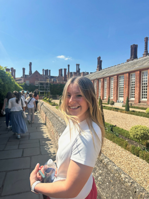 Lilli G - Samford Babysitter