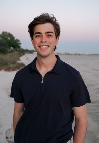 Stephen D - Mountain View College  Babysitter