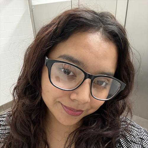 Denise E - Glendale Community College (CA) Babysitter