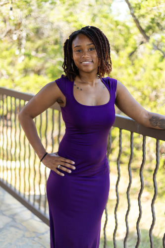 Raven M - Texas State Babysitter