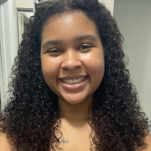Niasia S - UWG Babysitter