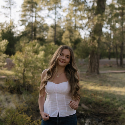 Ariana L - BYU Babysitter