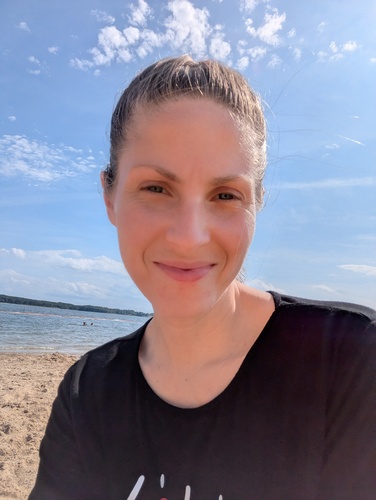 Stacie B - Hocking Babysitter