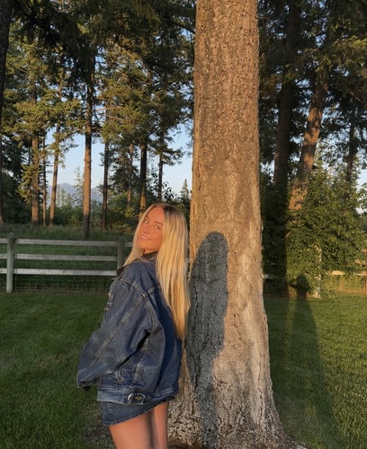 Montana W - UF Babysitter